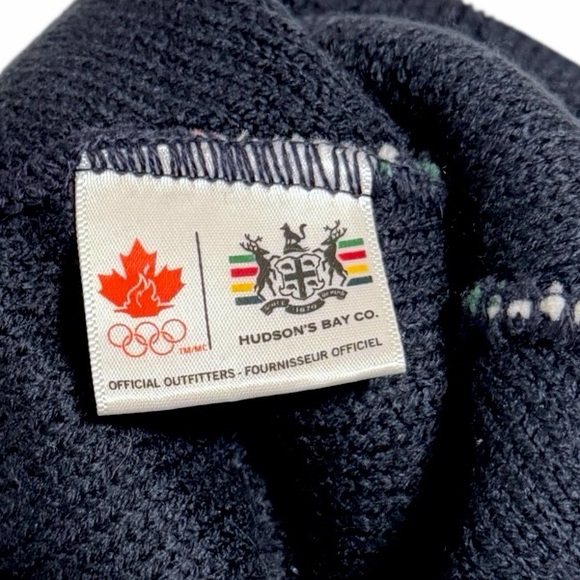 NWT HBC Stripes Knit Toque With Pom Pom - Picture 9 of 12